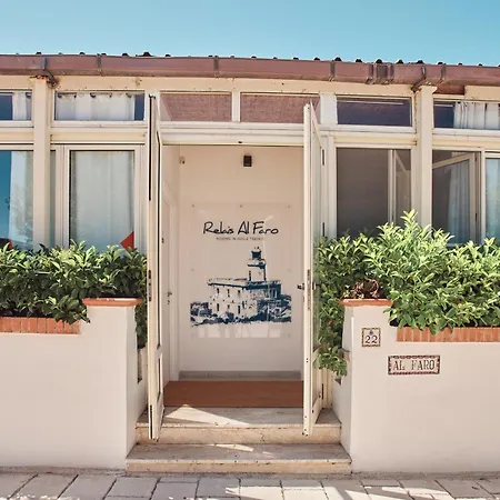 Guest house Relais Al Faro 3*